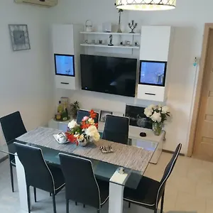 https://apartmani-tajana.hotelinzadar.com